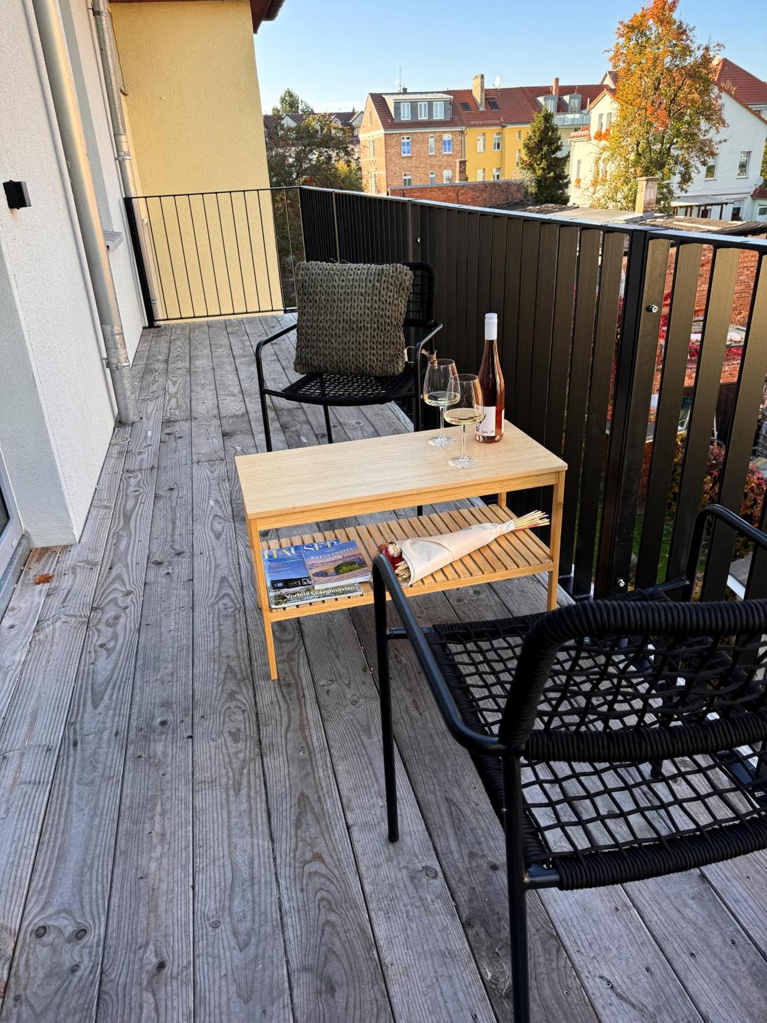 Carl Von Limone Apartment